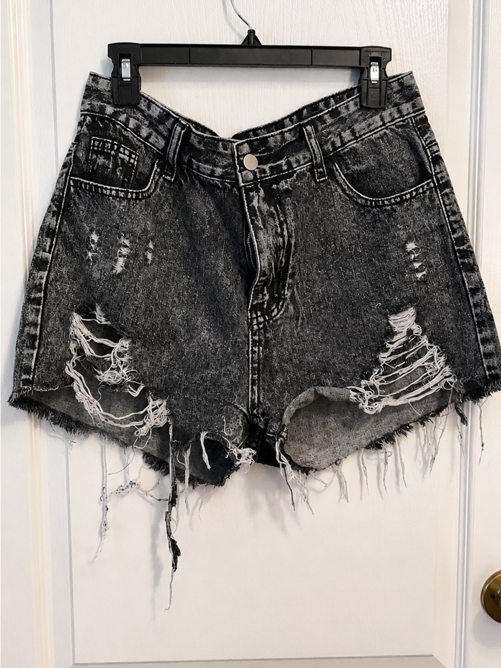 Vintage-Inspired Distressed Black Denim Shorts